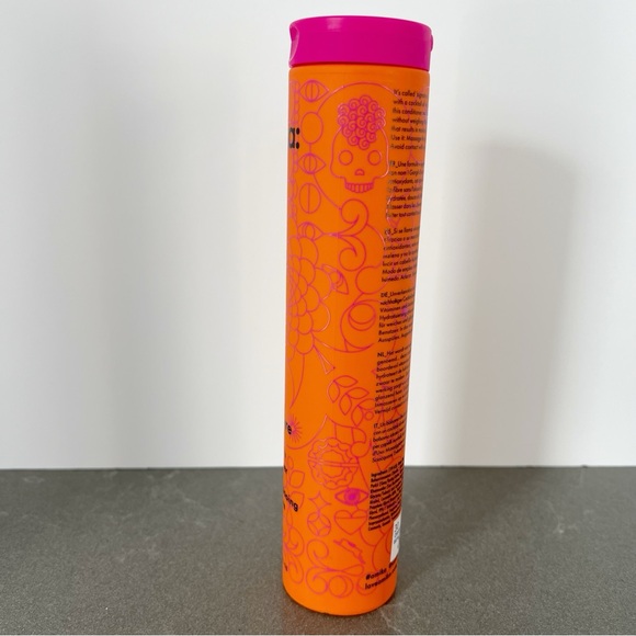 Amika normcore signature conditioner NEW 9.2oz - Picture 2 of 3